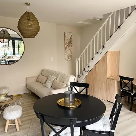 בית נופש Maison + Parking Prive Au Coeur 60m2 *