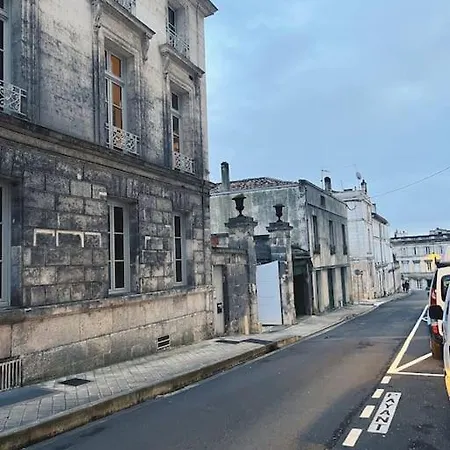 Hébergement de vacances Maison + Parking Prive Au Coeur 60m2 Angoulême