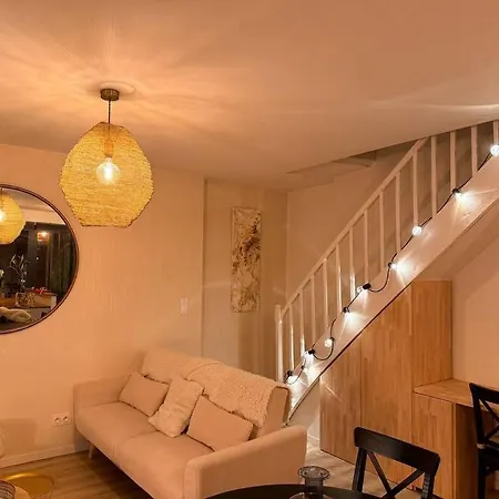 Maison + Parking Prive Au Coeur 60m2 Holiday home Angouleme