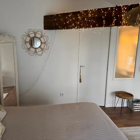 בית נופש Maison + Parking Prive Au Coeur 60m2 אנגולם