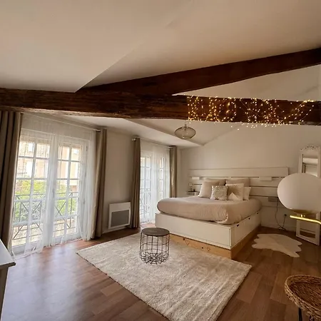 Holiday home Maison + Parking Prive Au Coeur 60m2 *
