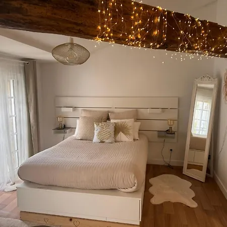 Maison + Parking Prive Au Coeur 60m2 Holiday home Angouleme