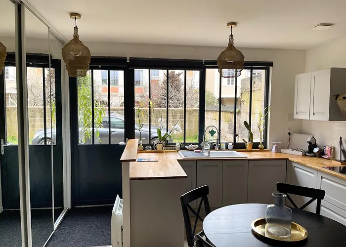 Maison + Parking Prive Au Coeur 60m2 Holiday home Angouleme