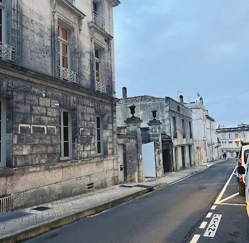 Holiday home Maison + Parking Prive Au Coeur 60m2 Angouleme