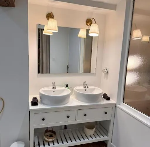 Maison + Parking Prive Au Coeur 60m2 * Angouleme