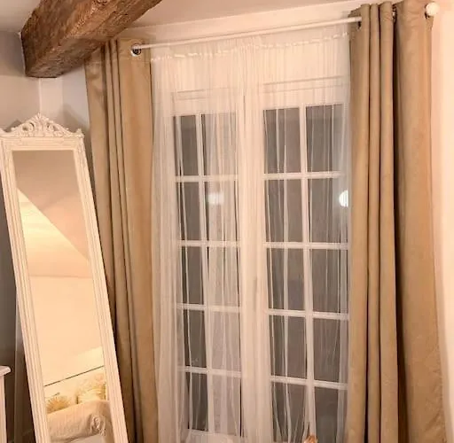 Holiday home Maison + Parking Prive Au Coeur 60m2 *