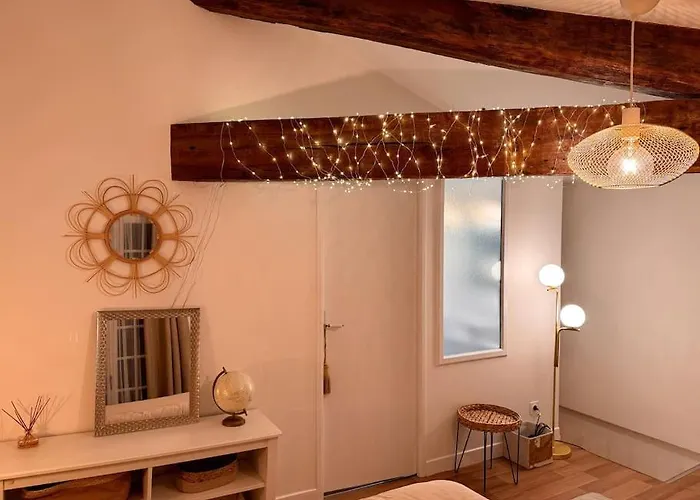 Maison + Parking Prive Au Coeur 60m2 Angouleme